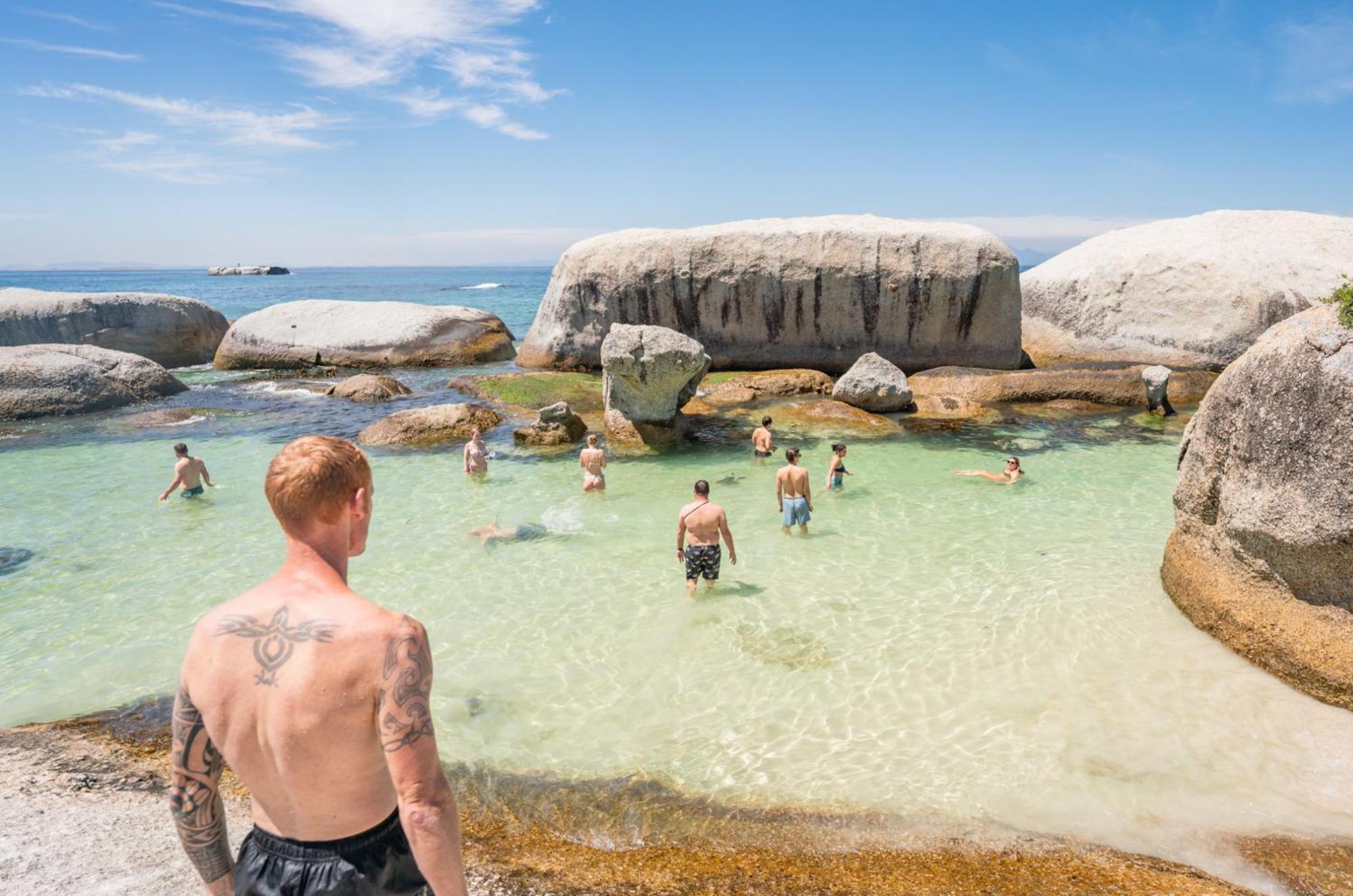 Never at Home Green Point Kaapstad Buitenkant foto Swimming at Boulders Beach